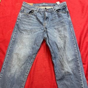 Men’s Chaps Jeans Relaxed Fit size 36” x 30”. Inseam measures 29”